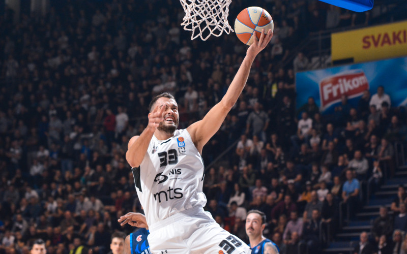 Partizan pobijedio Cibonu