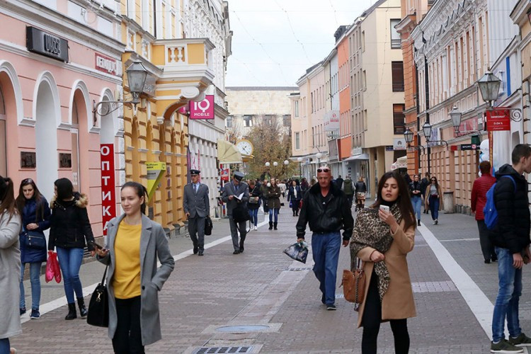 Firme bez prava na besplatno isticanje imena