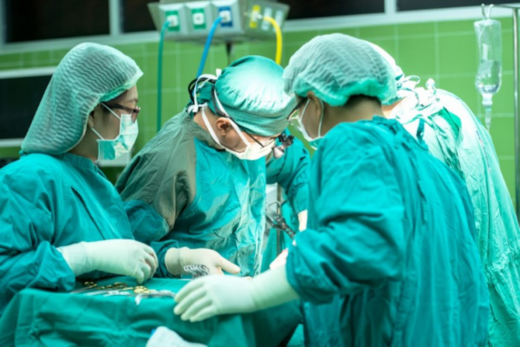 Žena rodila nakon transplantacije materice sa mrtvog donora