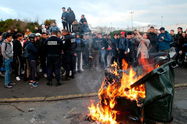 89.000 policajaca 