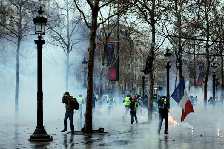 Bilans protesta u Francuskoj: 115 uhapšenih, sedam povrijeđenih