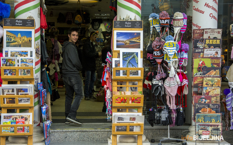 Radnje mogu da rade sat duže