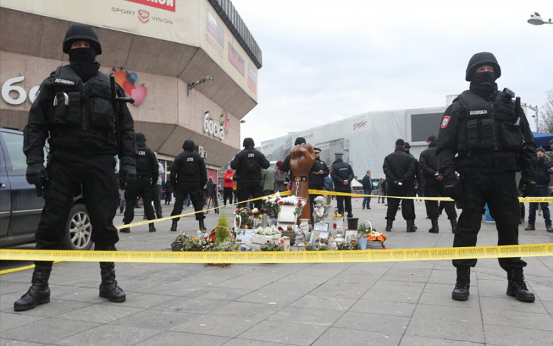 Specijalci na Trgu Krajine