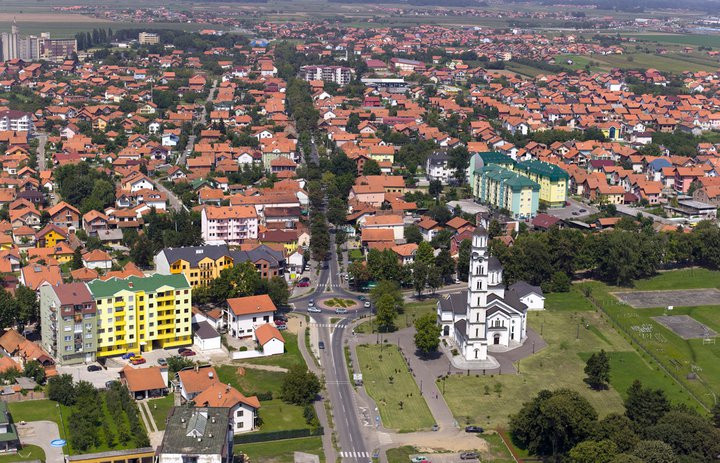 Vladika Fotije služi božićnu liturgiju u Sabornoj crkvi