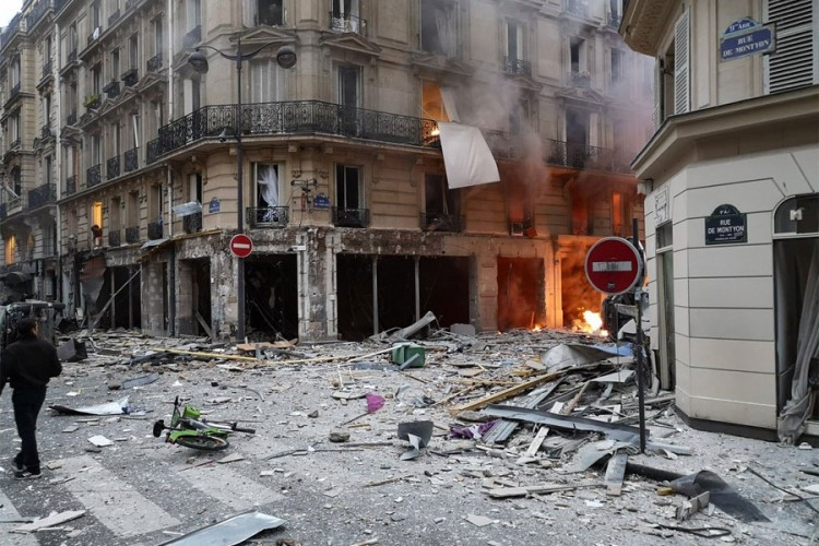 Najmanje 20 osoba povrijeđeno u eksploziji u Parizu