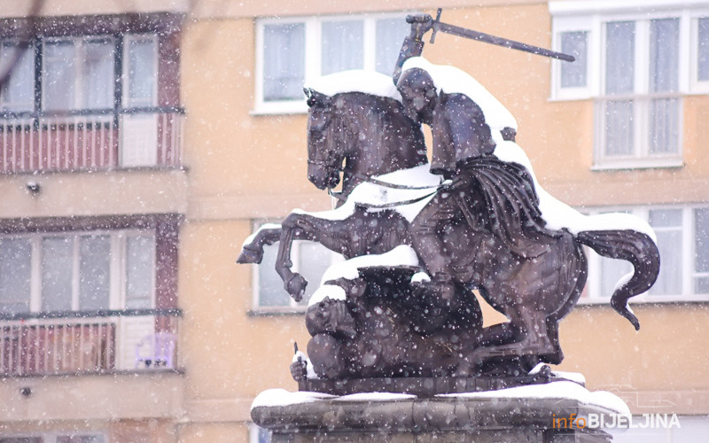Danas oblačno sa snijegom