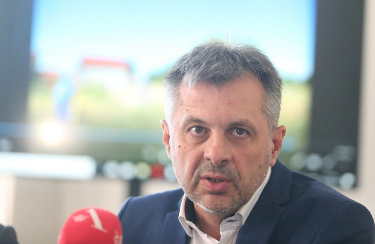 Radojičić: Peticiju protiv poskupljenja vode proslijediću Mići Mićiću