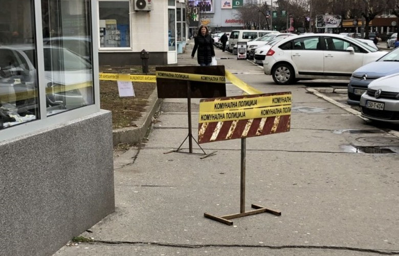 Fasade sa starih zgrada i dalje ugrožavaju prolaznike