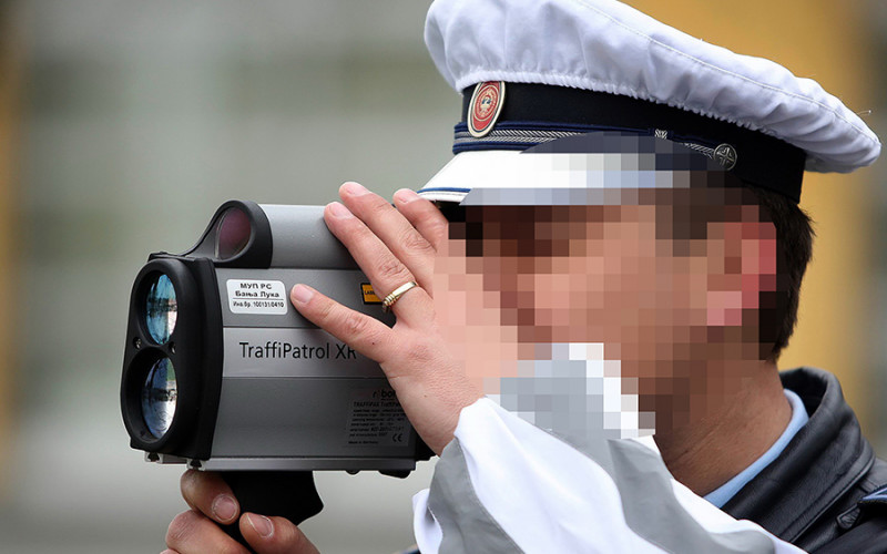 Saobraćajni policajci uzeli na desetine hiljada maraka