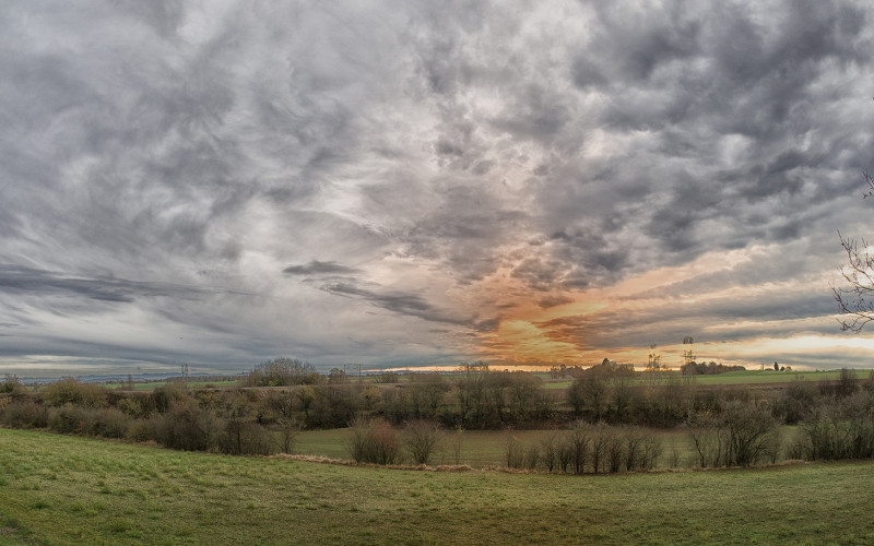 Prije podne sunčano, od podne oblačno ali toplo