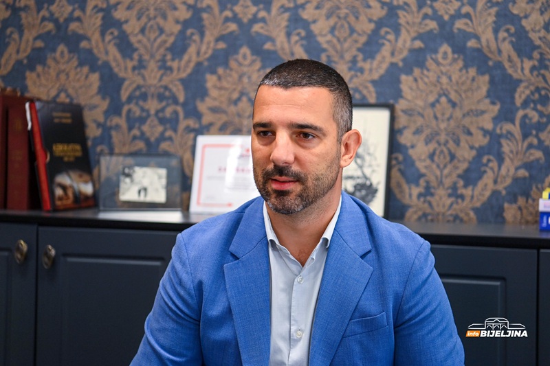 Bijeljinac podnosi tužbu zbog obračuna subvencija za vrtić, advokat poručuje: Skupšina usvojila neustavnu odluku 