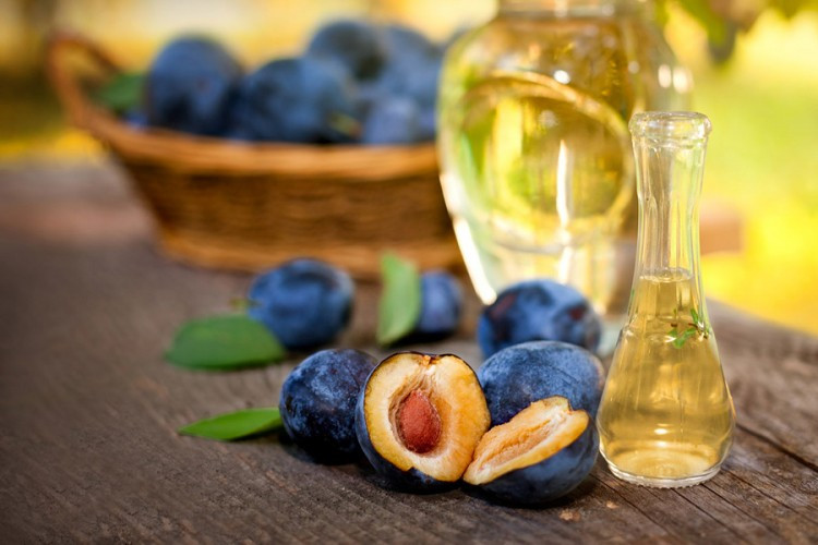 Rakije iz BiH na dalekim tržištima: Kinezi nazdravljaju lozom, Amerikanci šljivovicom