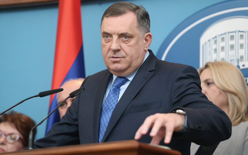 Dodik: Novinari nisu ugroženi, štiti se dostojanstvo policije