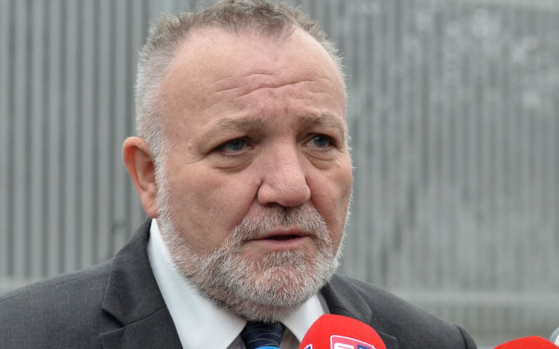Tomić brani ministra Dragana Mektića