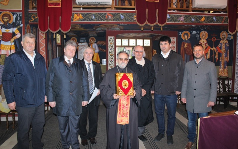 Jevanđelje iz Rusije poklon hramu u Loparama