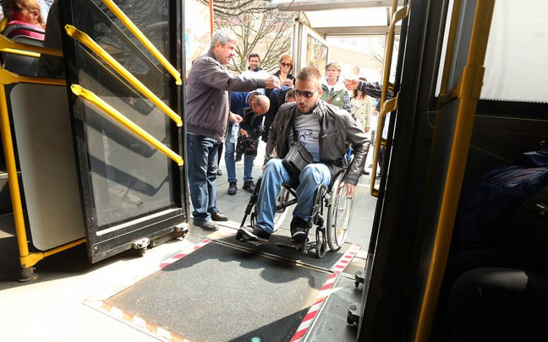 Poslodavci radije plaćaju penale nego da zaposle invalida