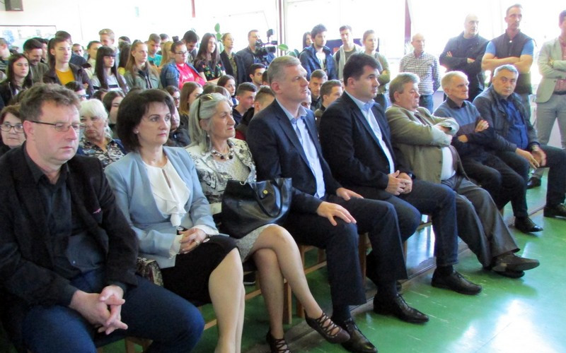 Lopare: Obilježen dan srednje škole