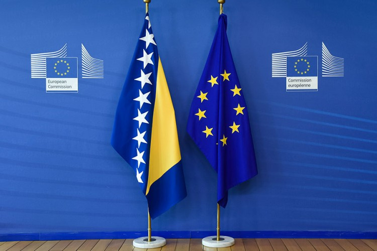 Brzi kandidatski status za BiH naučna fantastika