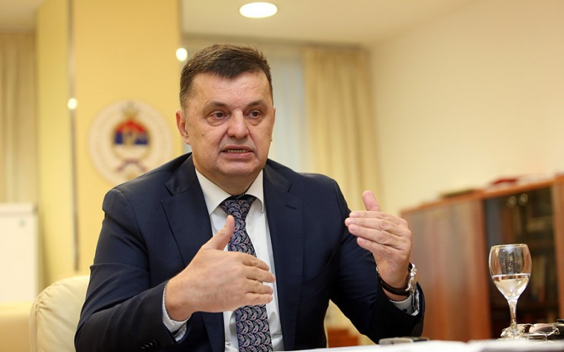 Tegeltija dao radnicima otpremnine za penziju, pa ih ponovo zaposlio