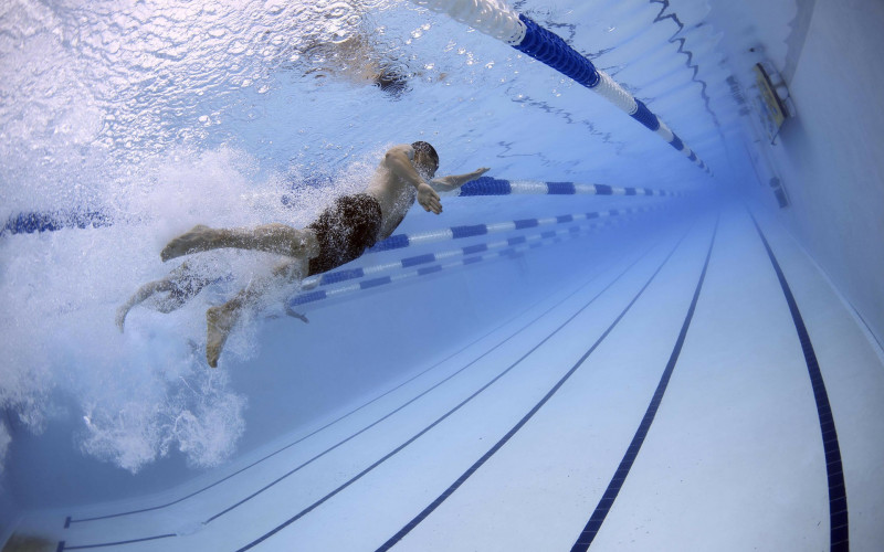 Plivanje povećava gustinu kostiju i mišića
