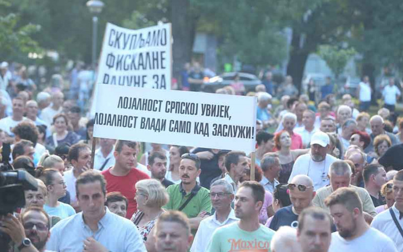 Protest u Banjaluci: Opozicija iznijela svoje zahtjeve