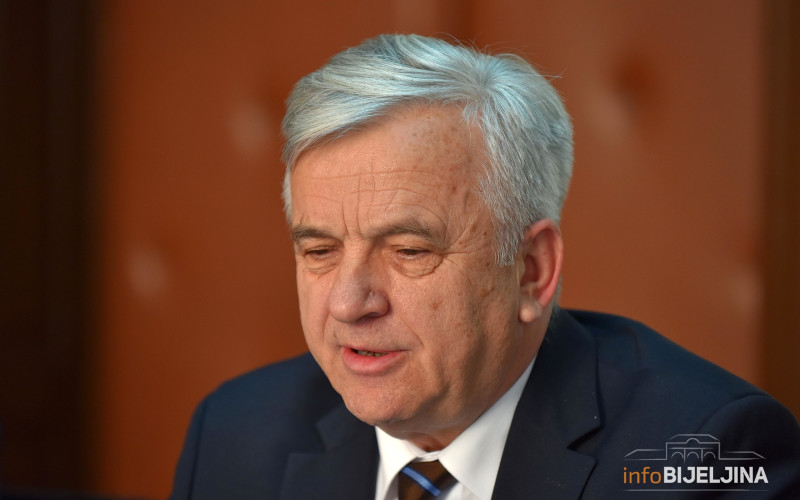 Čubrilović: Ako je potrebno, radićemo i u avgustu