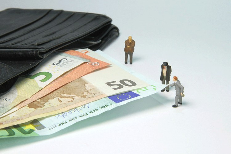 Za pola godine budžet RS oštećen za 1,1 milion KM