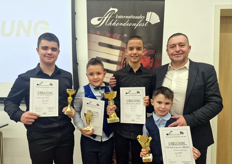 Zlato na festivalu "Akordeon" u Gracu