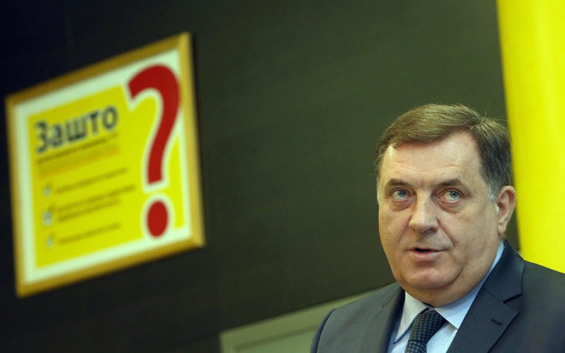 NIŠTA OD PROSJEČNE PLATE OD 1.000 KM Predizborno obećanje Milorada Dodika palo u vodu