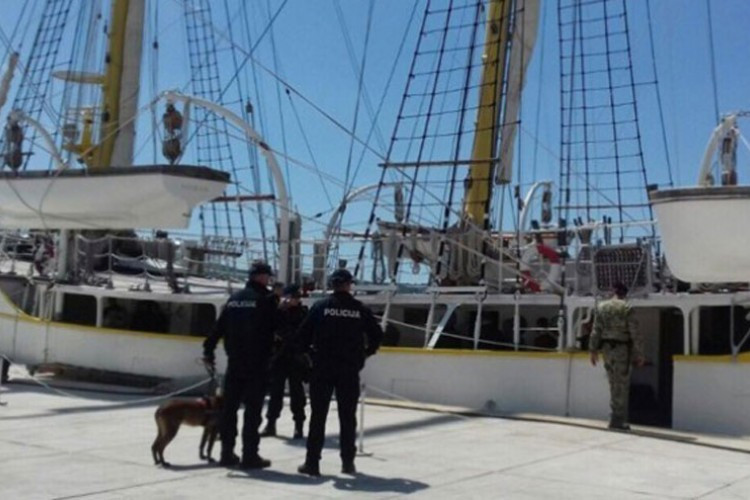 Crnogorski vojnici švercovali kokain vojnim brodom
