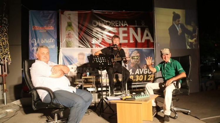Sastala se stara raja u Bijeljini