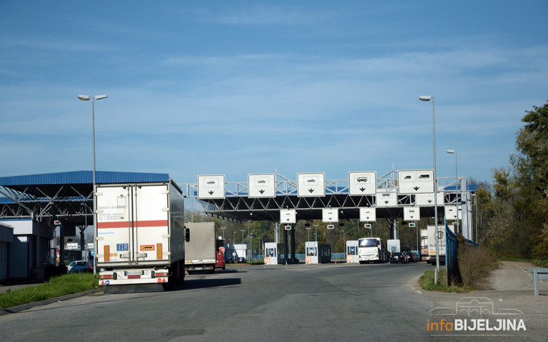 Špediteri ponovo obustavili rad zbog namjere UIO da izmjesti terminal