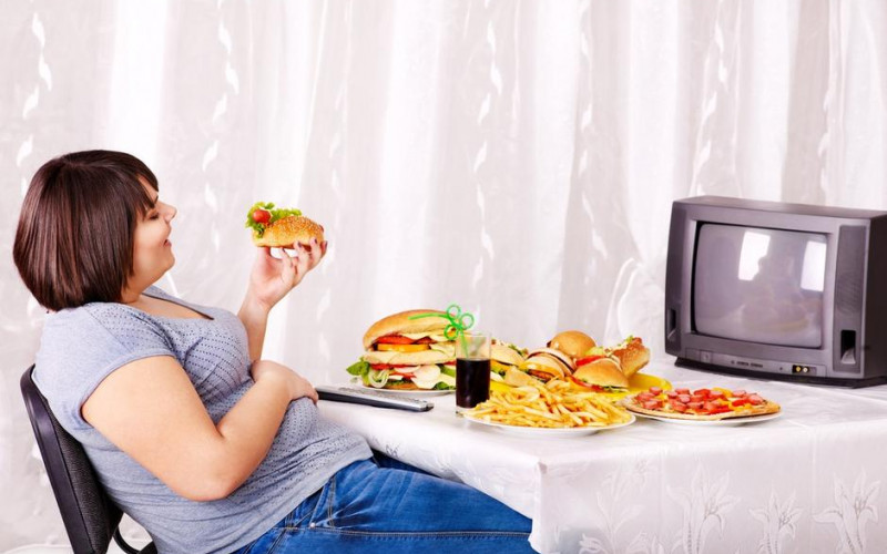 Kako kasni obroci utiču na metabolizam