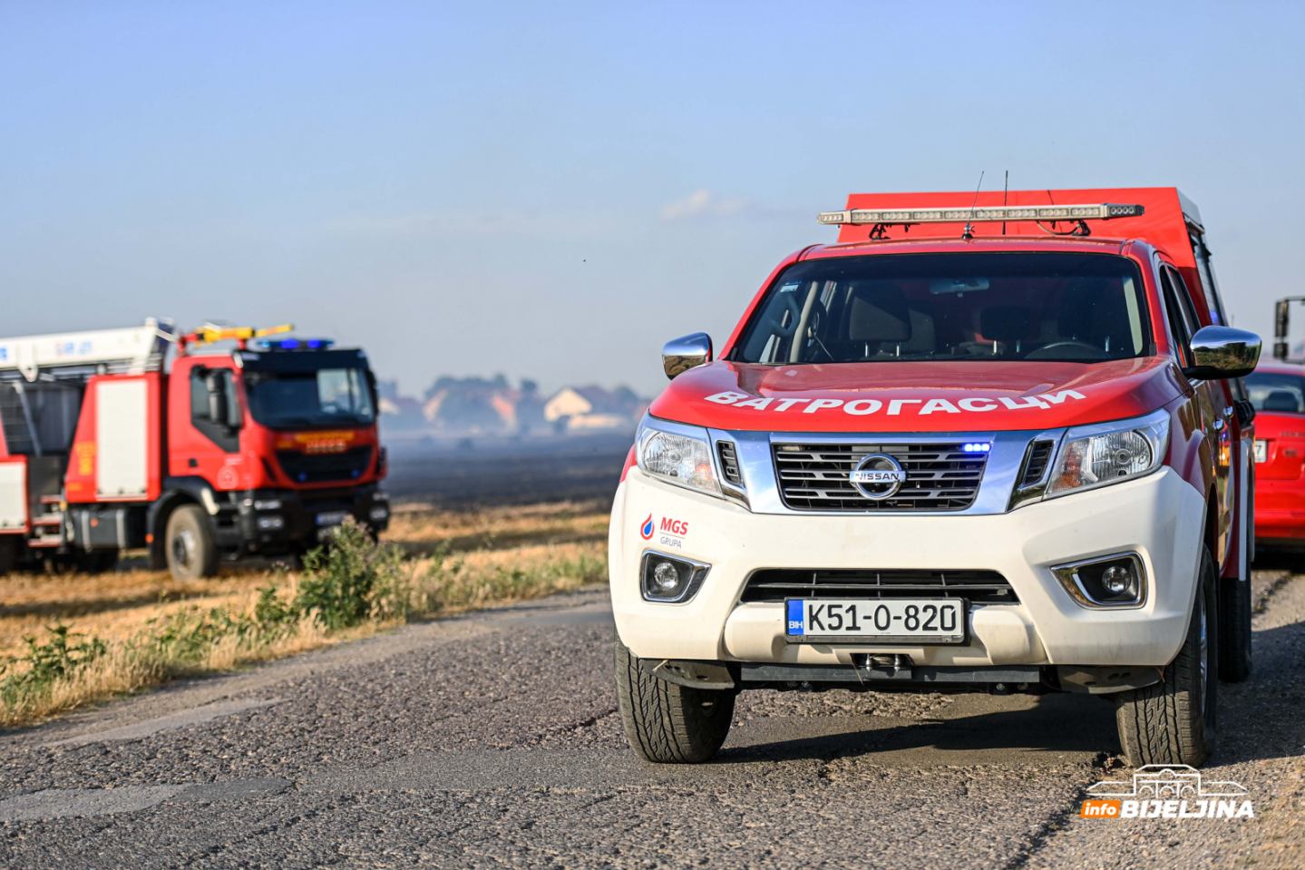 Svi vatrogasci na terenu: U Semberiji u toku više požara, vjetar dodatno otežava situaciju