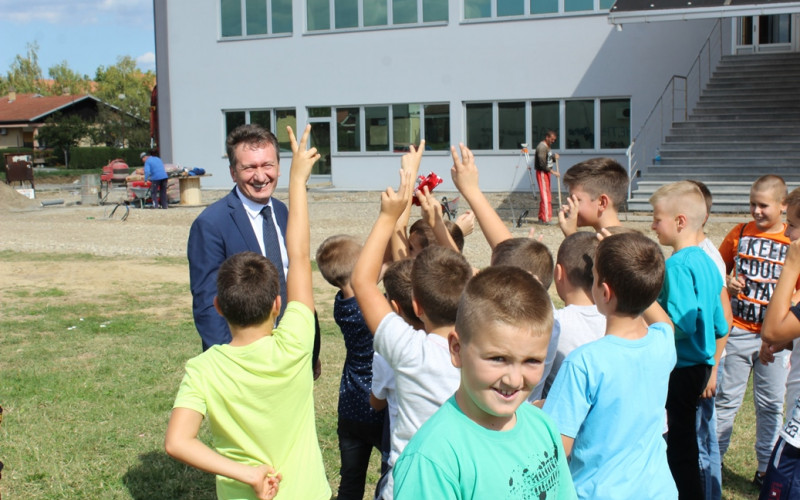 Ugljevik: U toku završni radovi na izgradnji sportske dvorane