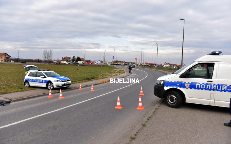 Potpuna obustava saobraćaja prema Kuzminu, sva vozila se preusmjeravaju na Pavlovića most