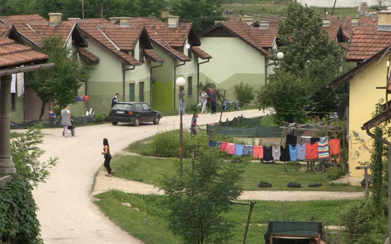 U kolektivnim centrima u BiH još 7.247 osoba: Nemaju posao, žive u neuslovnim prostorijama
