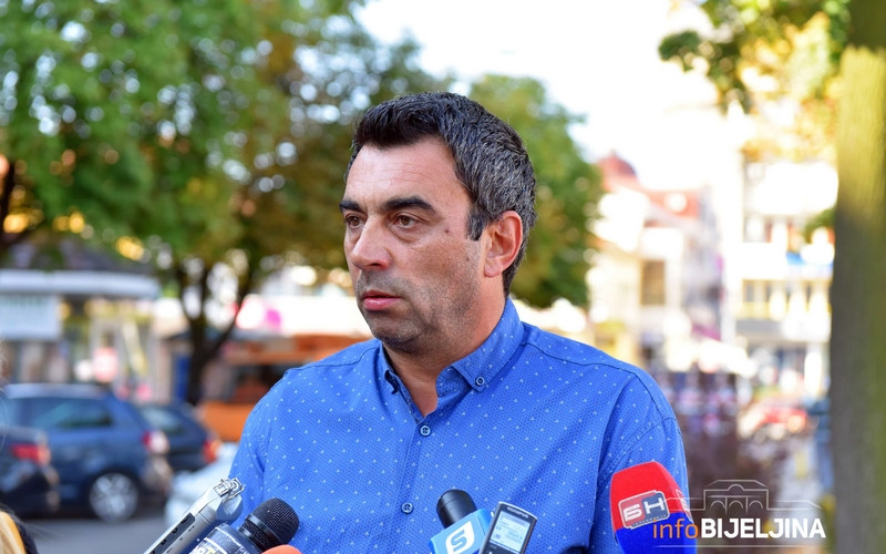 Građani se odazvali pozivu za uređenje zapuštenih dvorišta