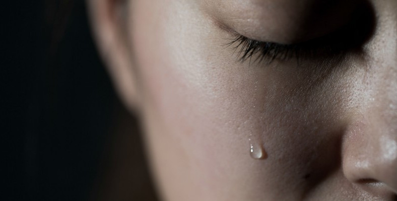 Pet zdravstvenih problema koje možete da riješite plakanjem