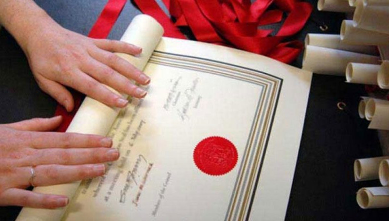 74 osobe u javnom sektoru FBiH zaposlene s lažnim diplomama