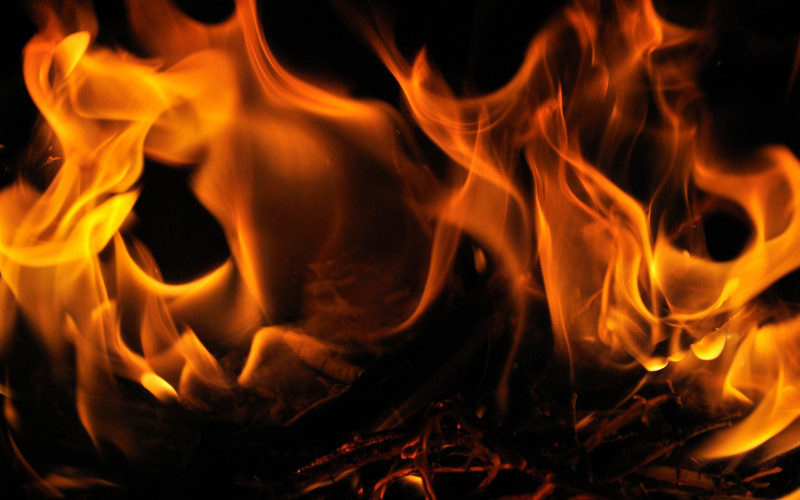 Plamen stvara vodu: 10 zanimljivih činjenica o vatri