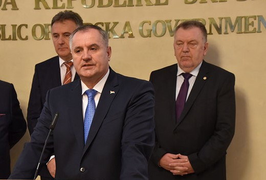 Uz blagoslov Vlade, ministar Trninić za sestrića izmislio radno mjesto