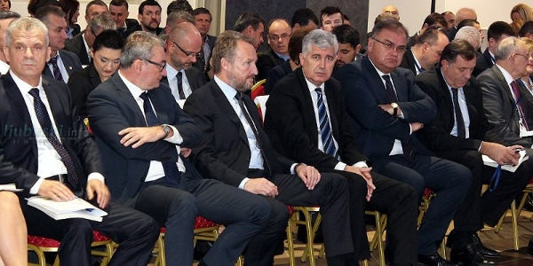 Objavljeni imovinski kartoni: Pogledajte šta posjeduju bh. zvaničnici