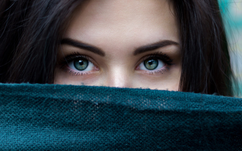 Jedan od 12 muškaraca ne razlikuje boje: Zanimljive činjenice o očima