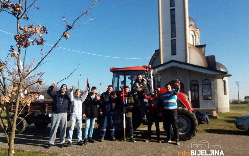 Kako je Badnji dan obilježen u Hasama /FOTO/