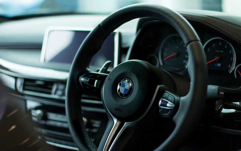 Vozači BMW-a imaju najviše kazni tokom godine u Velikoj Britaniji