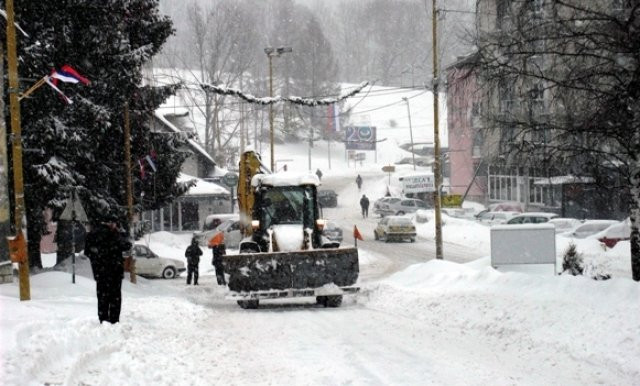 Han Pijesak bez struje i vode