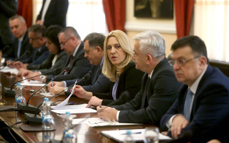 ODGOVOR NA ODLUKU USTAVNOG SUDA Sastanak zvaničnika Srpske u Palati Republike