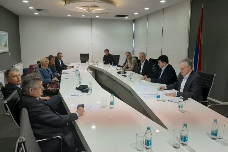 SDS obustavlja pregovore o koalicijama sa drugim partijama