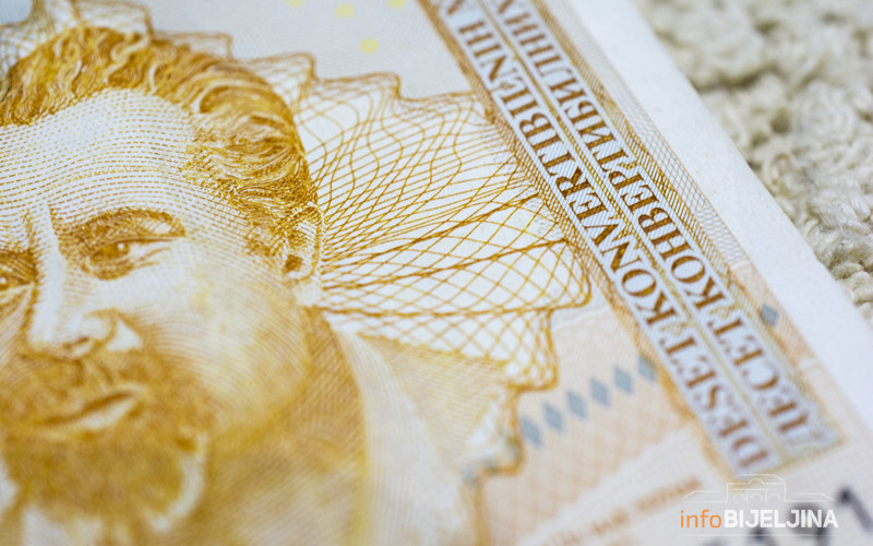 Ispravljena greška na novčanicama od 10 KM, u opticaju nove /FOTO/